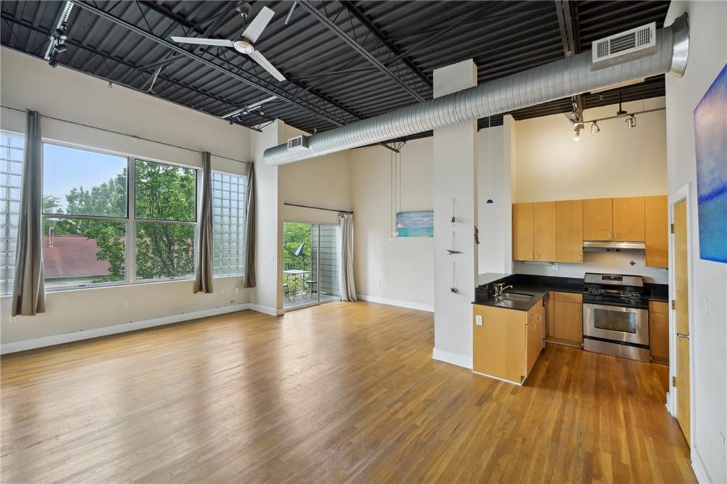 15 Waddell Street NE Unit 303
