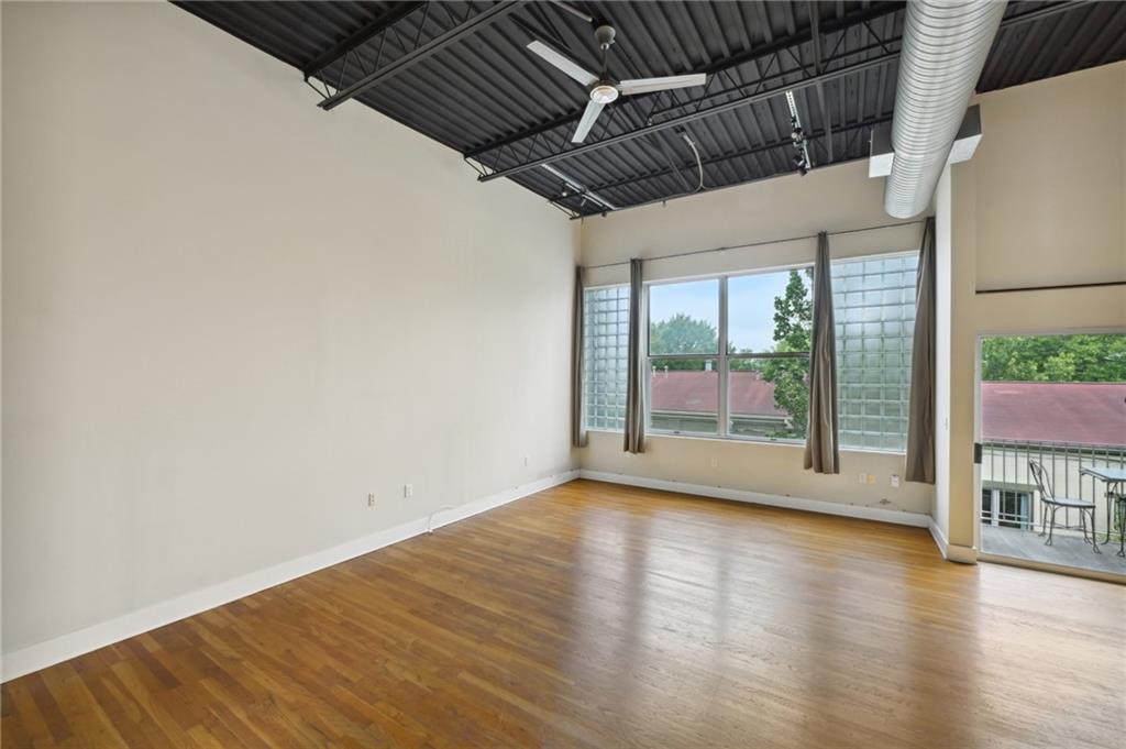 15 Waddell Street NE Unit 303