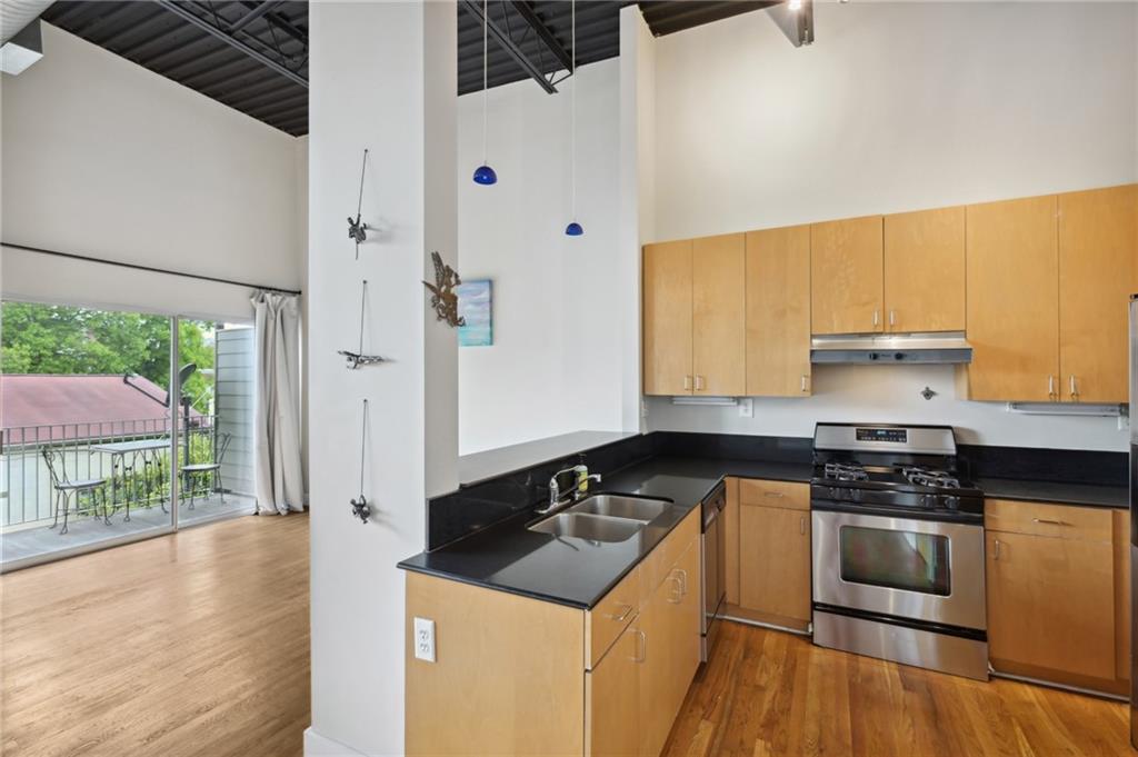 15 Waddell Street NE Unit 303