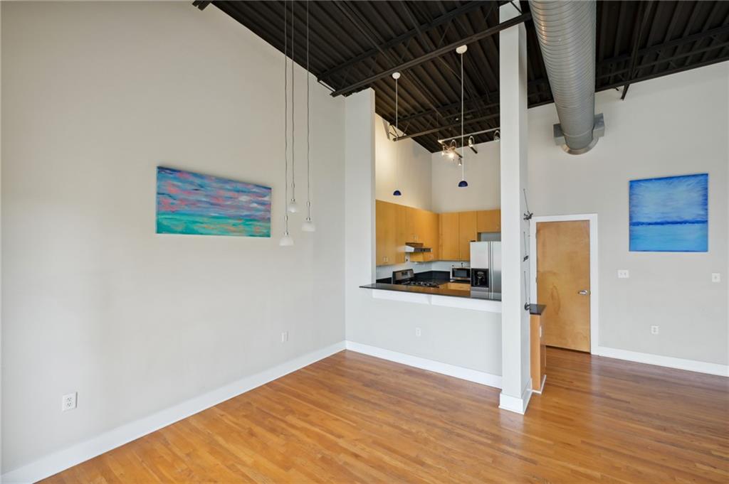 15 Waddell Street NE Unit 303