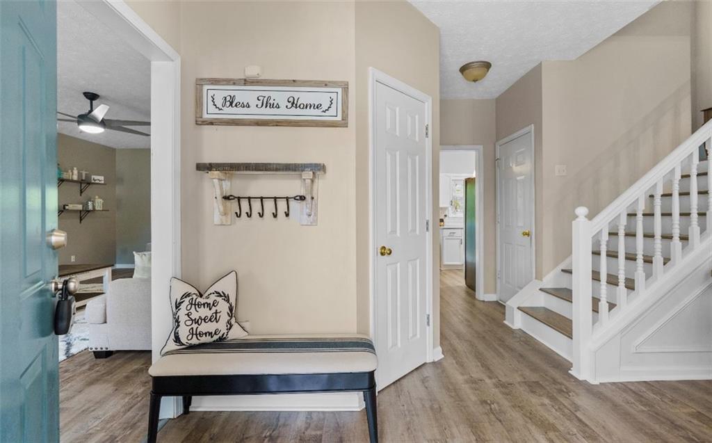 842 Eagle Glen Crossing