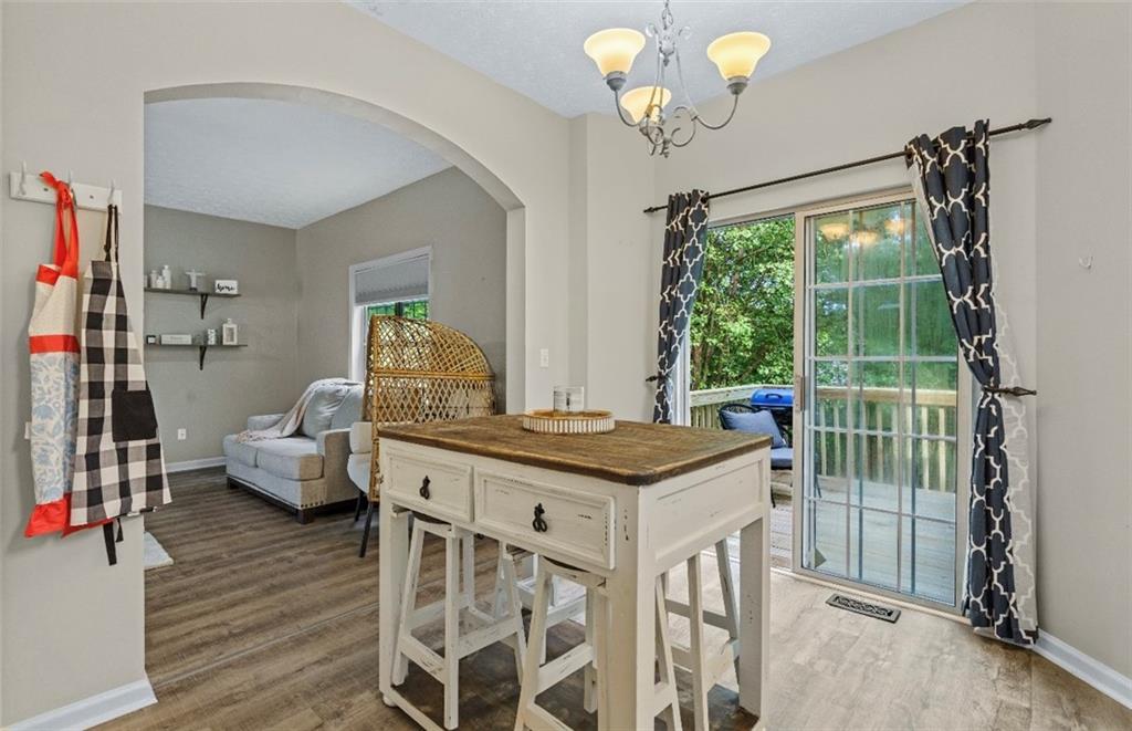 842 Eagle Glen Crossing