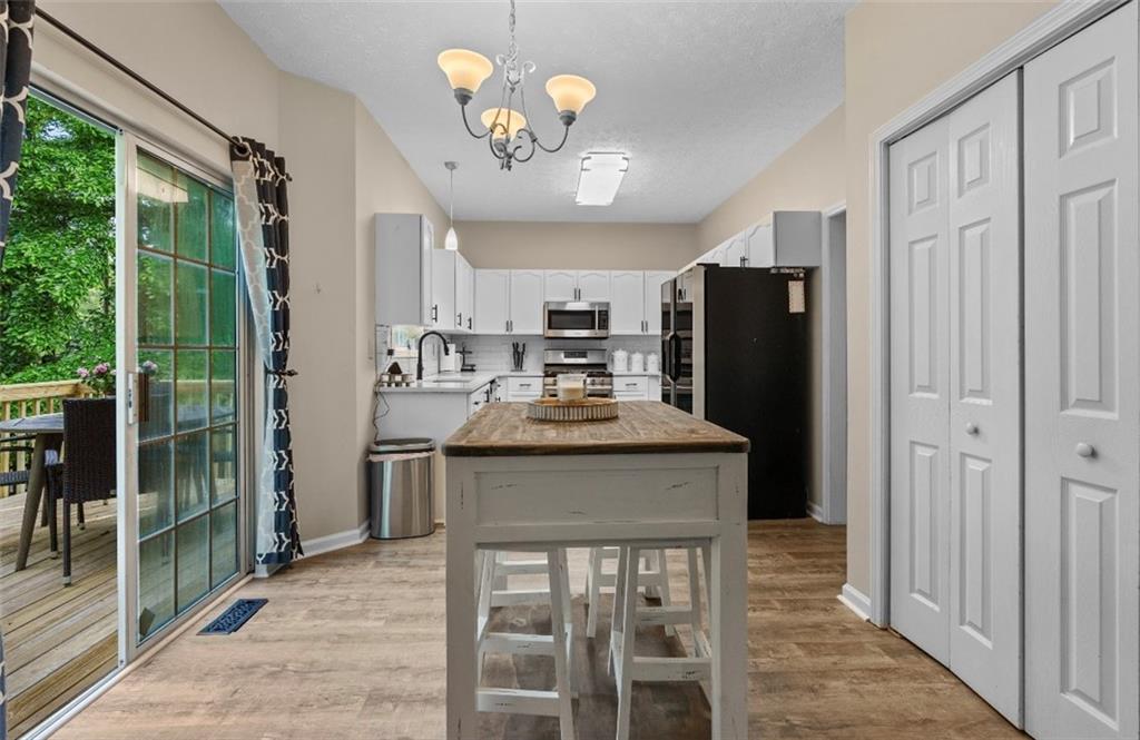 842 Eagle Glen Crossing