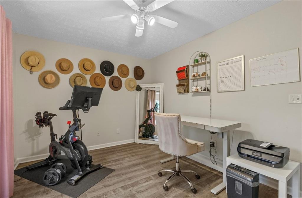 842 Eagle Glen Crossing