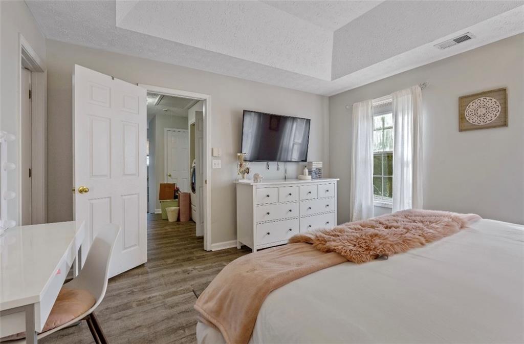 842 Eagle Glen Crossing