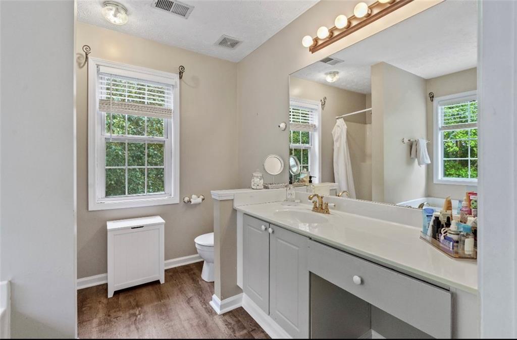 842 Eagle Glen Crossing