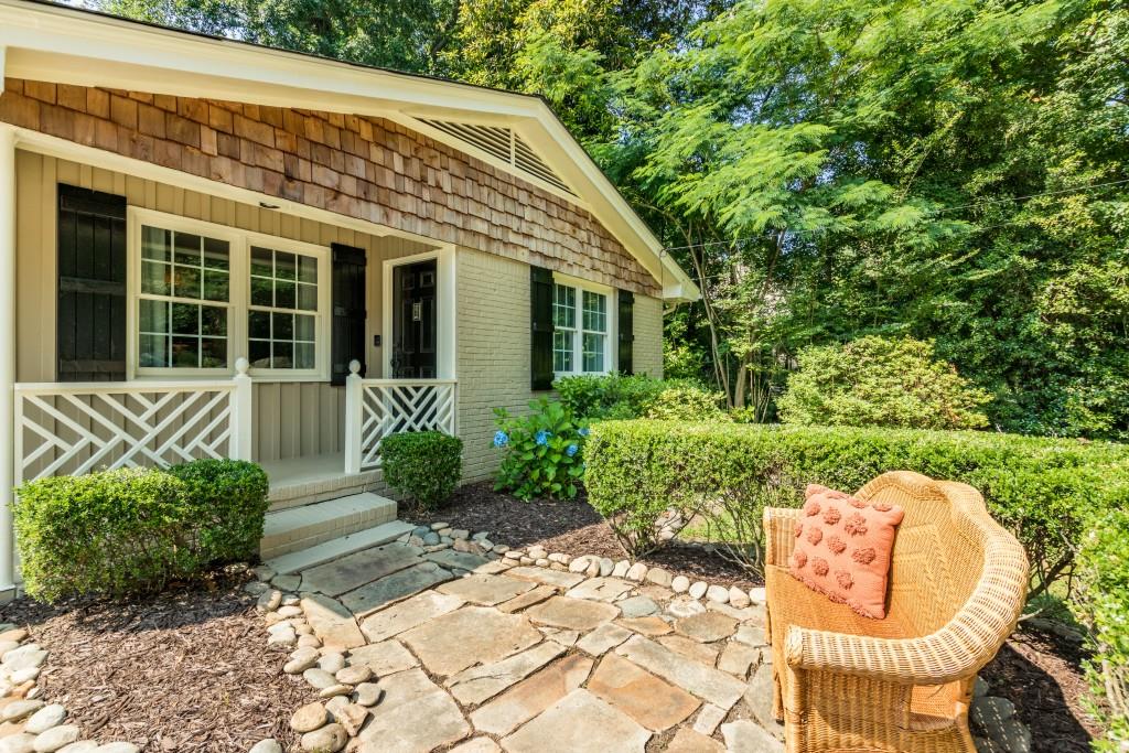 545 Windsor Parkway