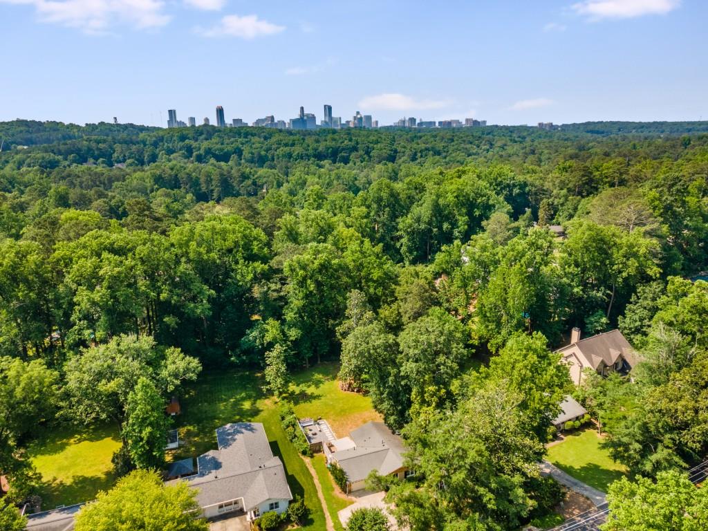 545 Windsor Parkway