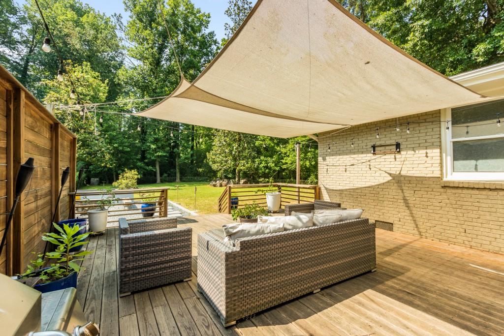 545 Windsor Parkway
