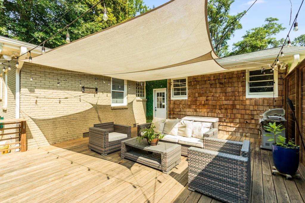 545 Windsor Parkway