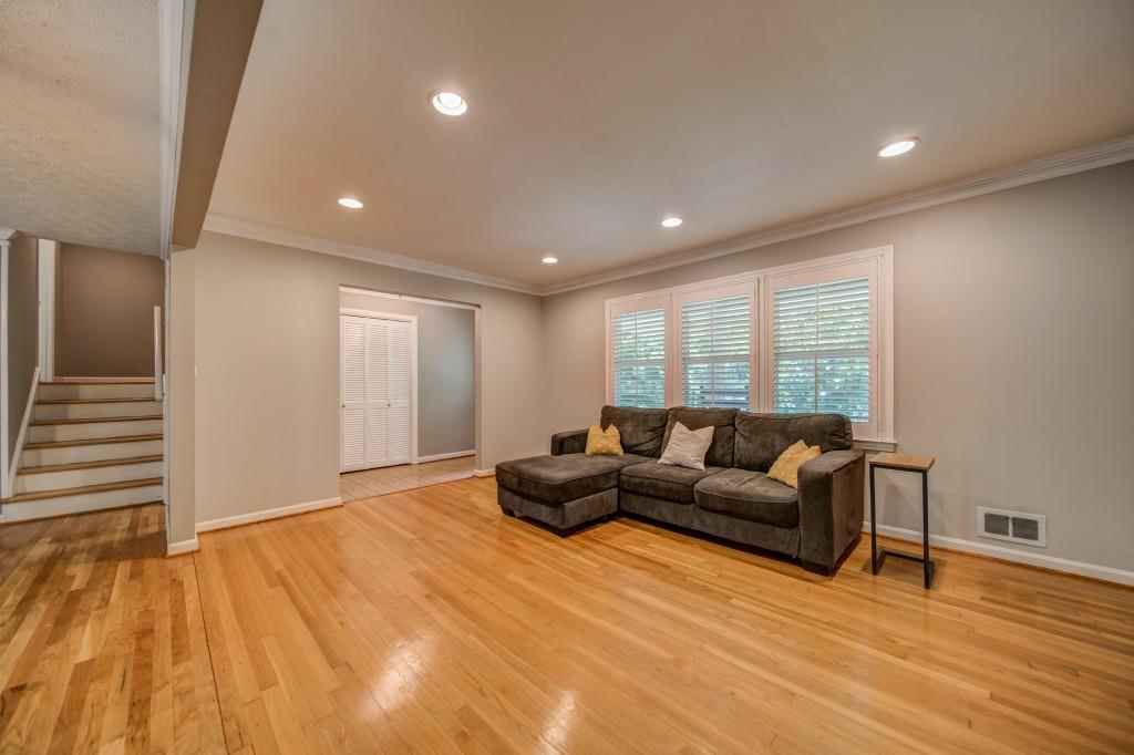 2646 Regency Drive E