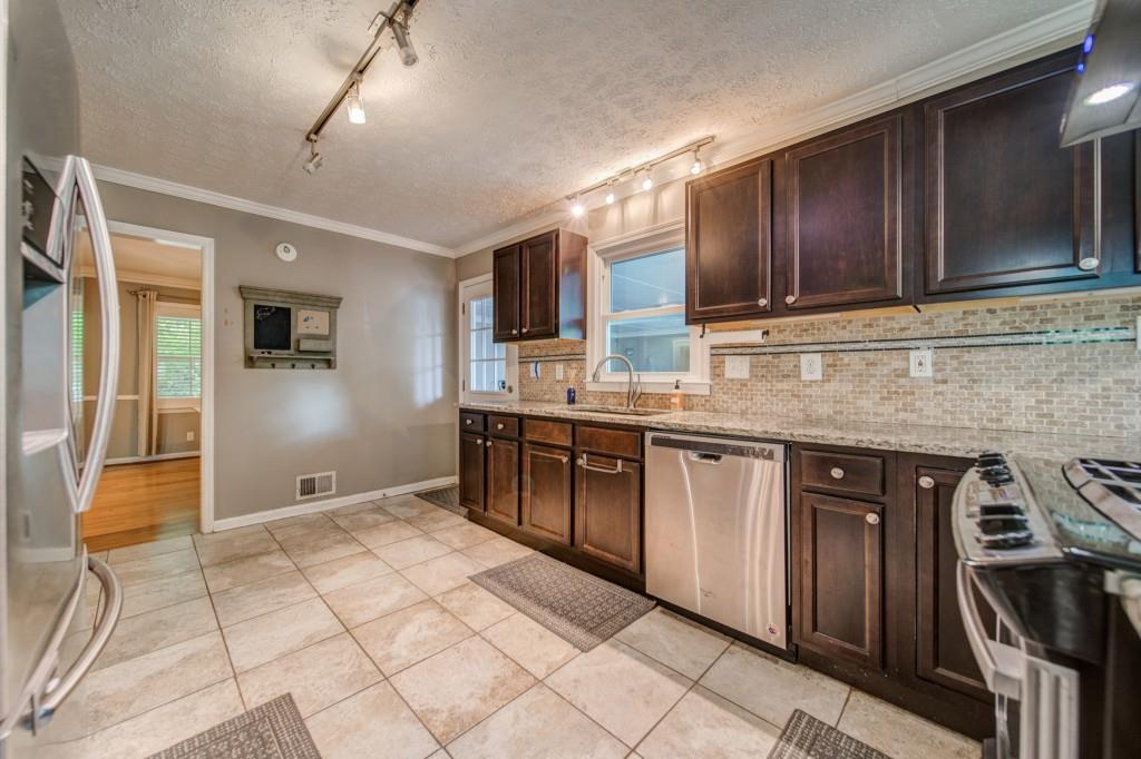 2646 Regency Drive E