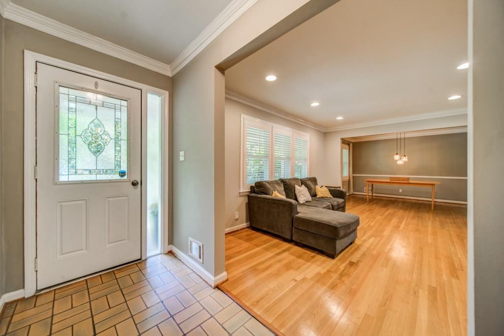 2646 Regency Drive E