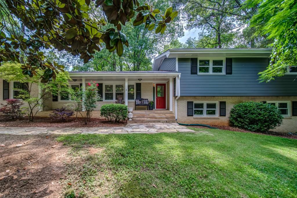 2646 Regency Drive E