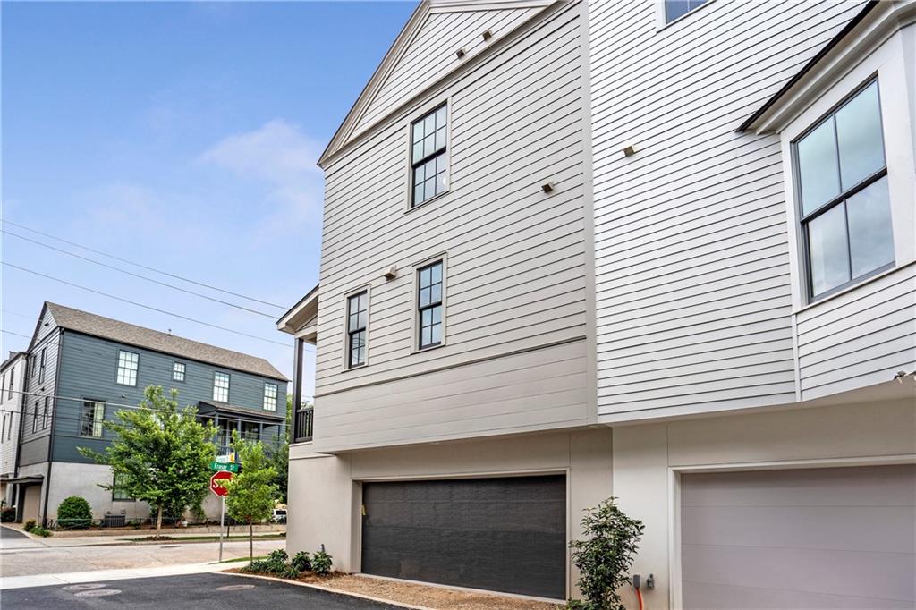 42 Bass Street SE