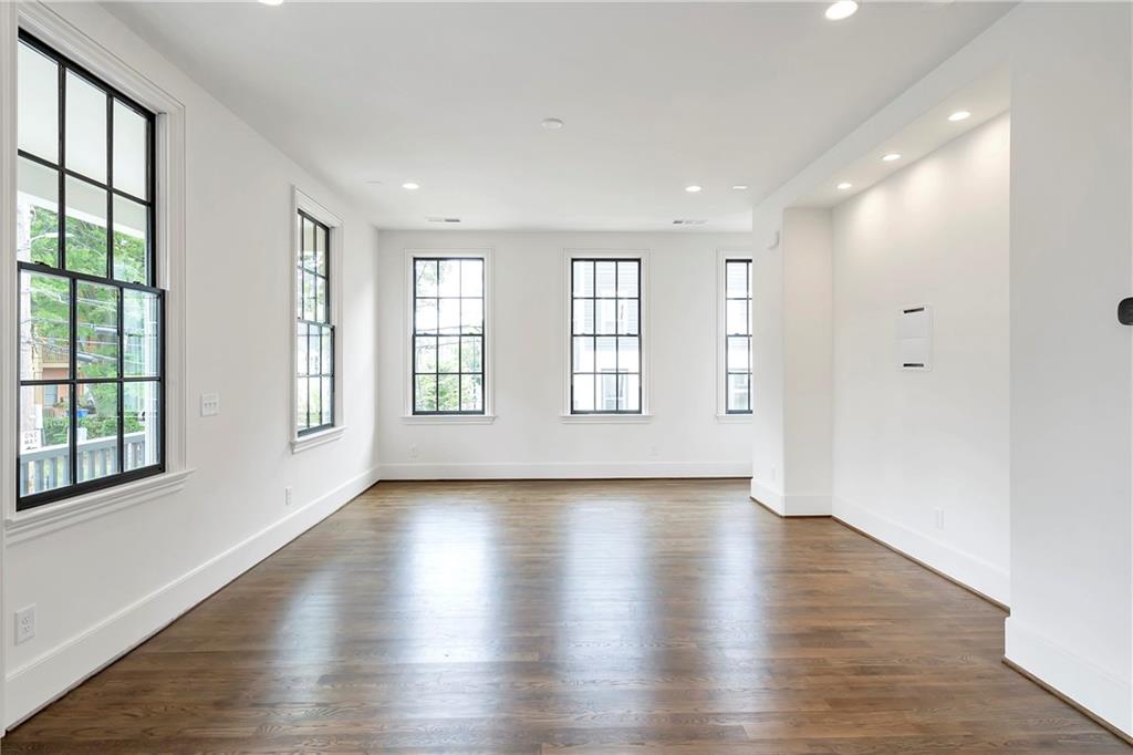 42 Bass Street SE