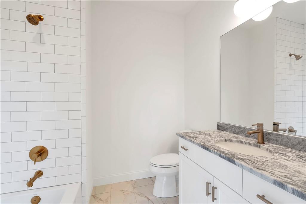 42 Bass Street SE