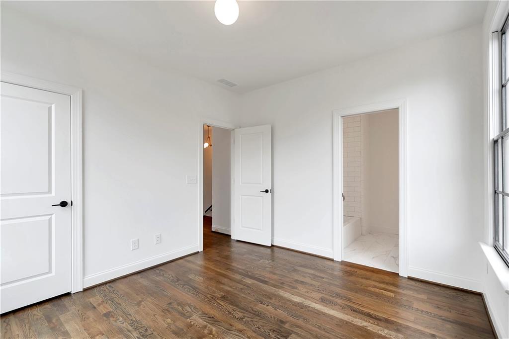 42 Bass Street SE