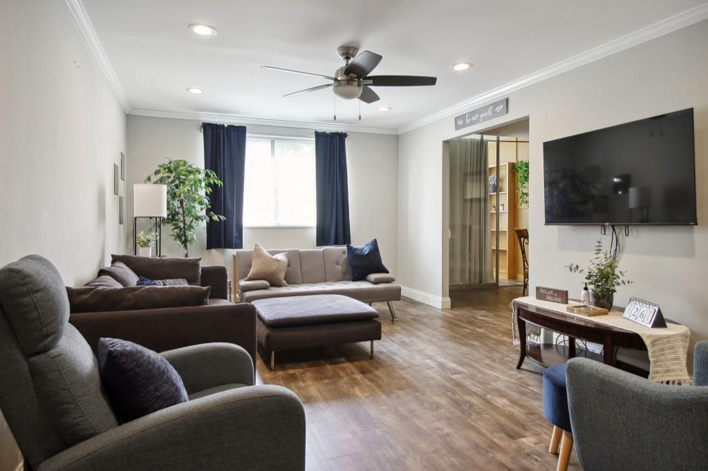215 Piedmont Avenue NE Unit 203