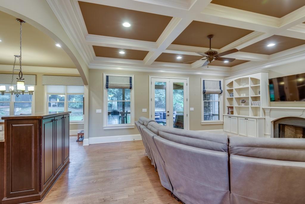 2240 Oakawana Drive