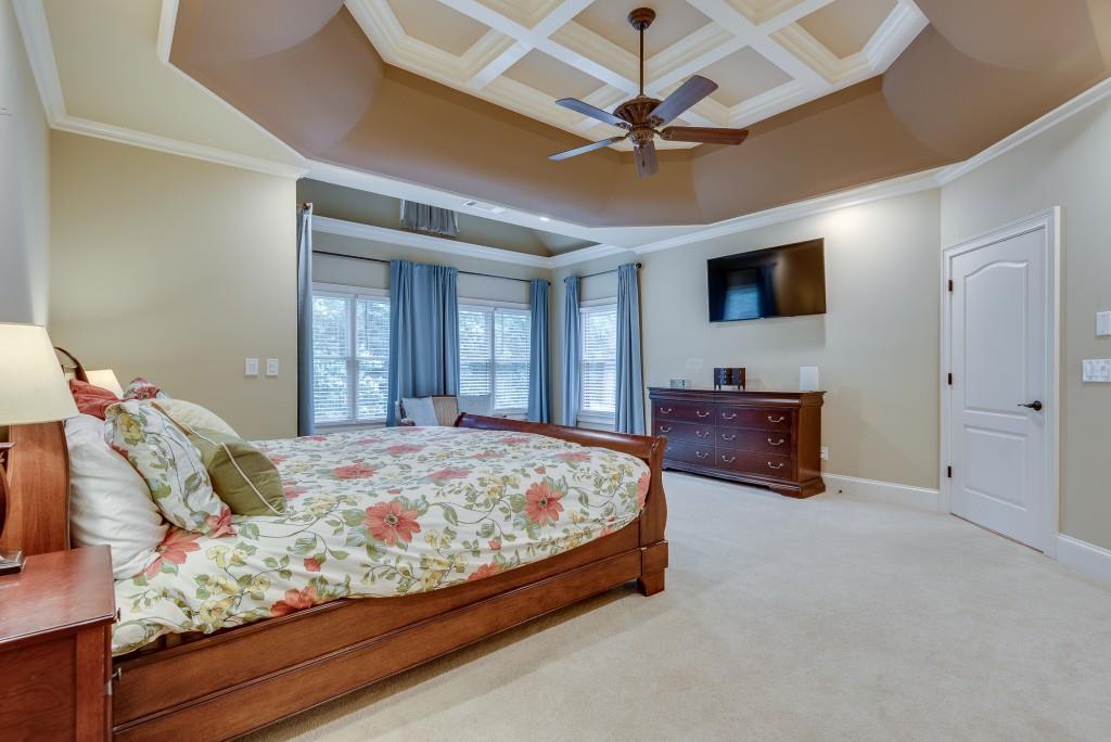 2240 Oakawana Drive