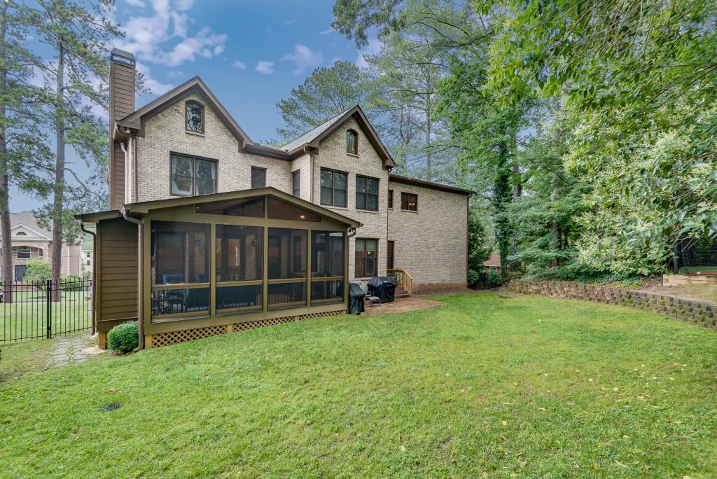 2240 Oakawana Drive