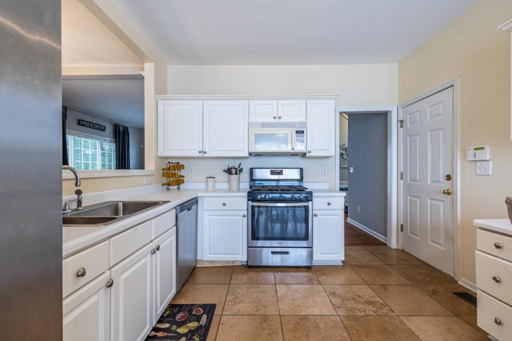 424 Bottesford Drive NW