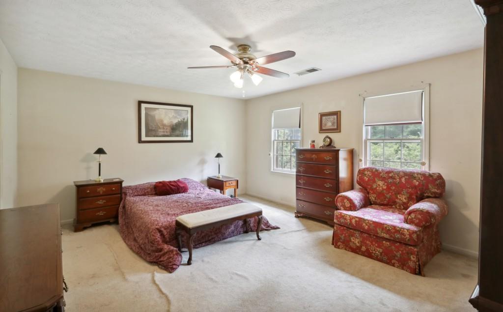 713 Cedar Trace SW