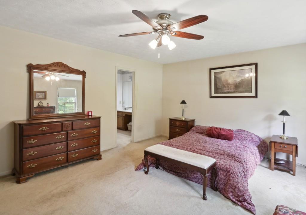 713 Cedar Trace SW