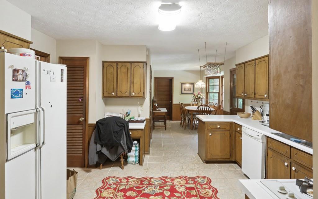 713 Cedar Trace SW