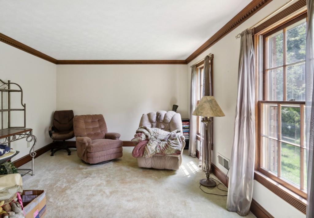 713 Cedar Trace SW