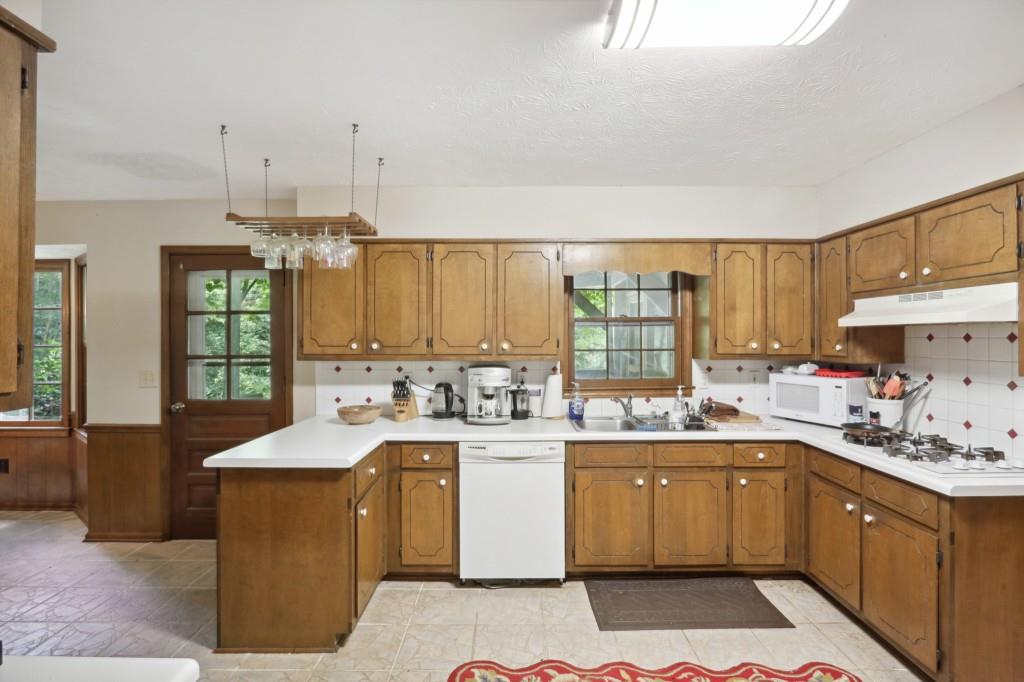 713 Cedar Trace SW
