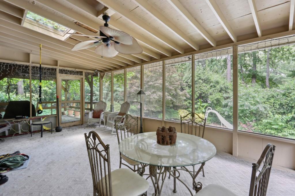 713 Cedar Trace SW