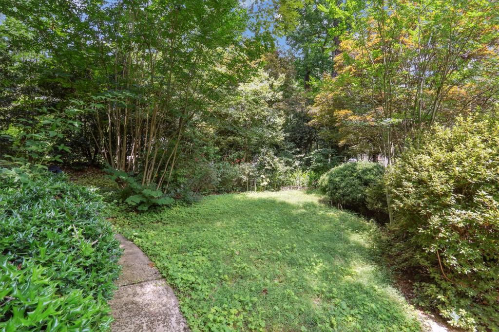713 Cedar Trace SW