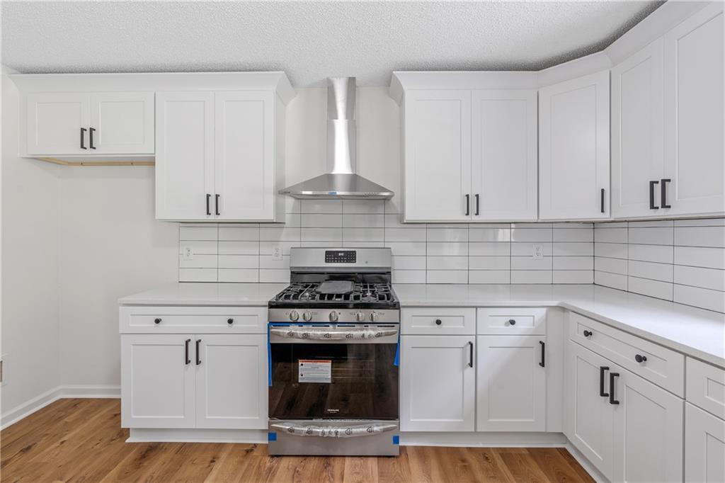 5692 Chisolm Trail