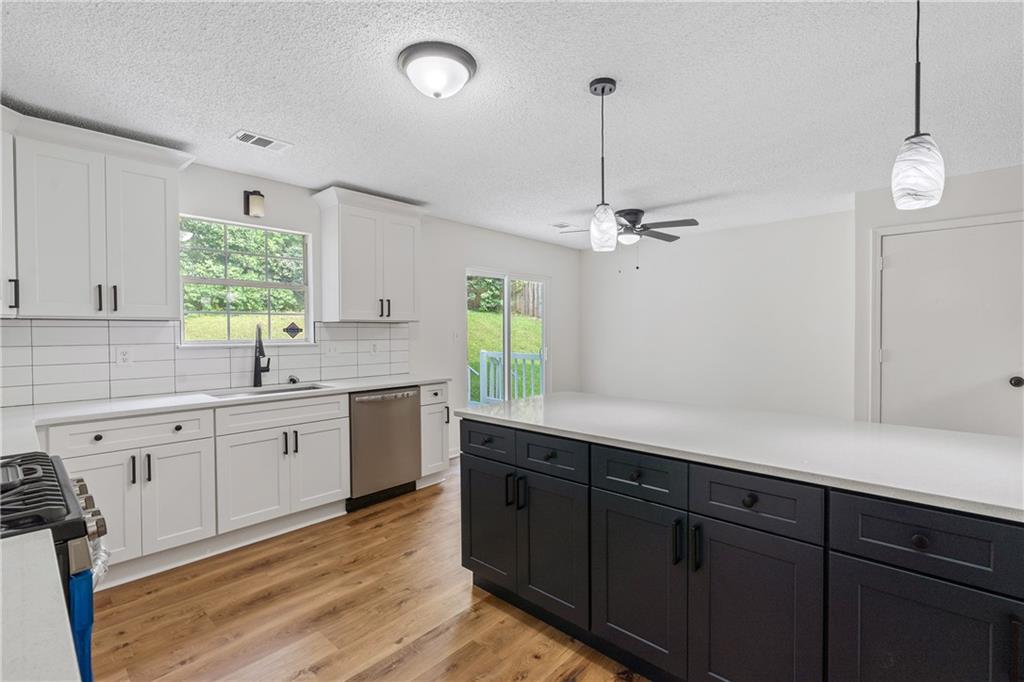 5692 Chisolm Trail