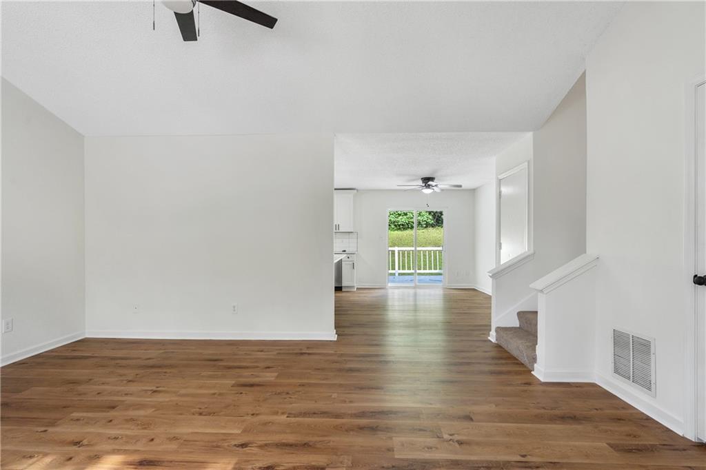 5692 Chisolm Trail