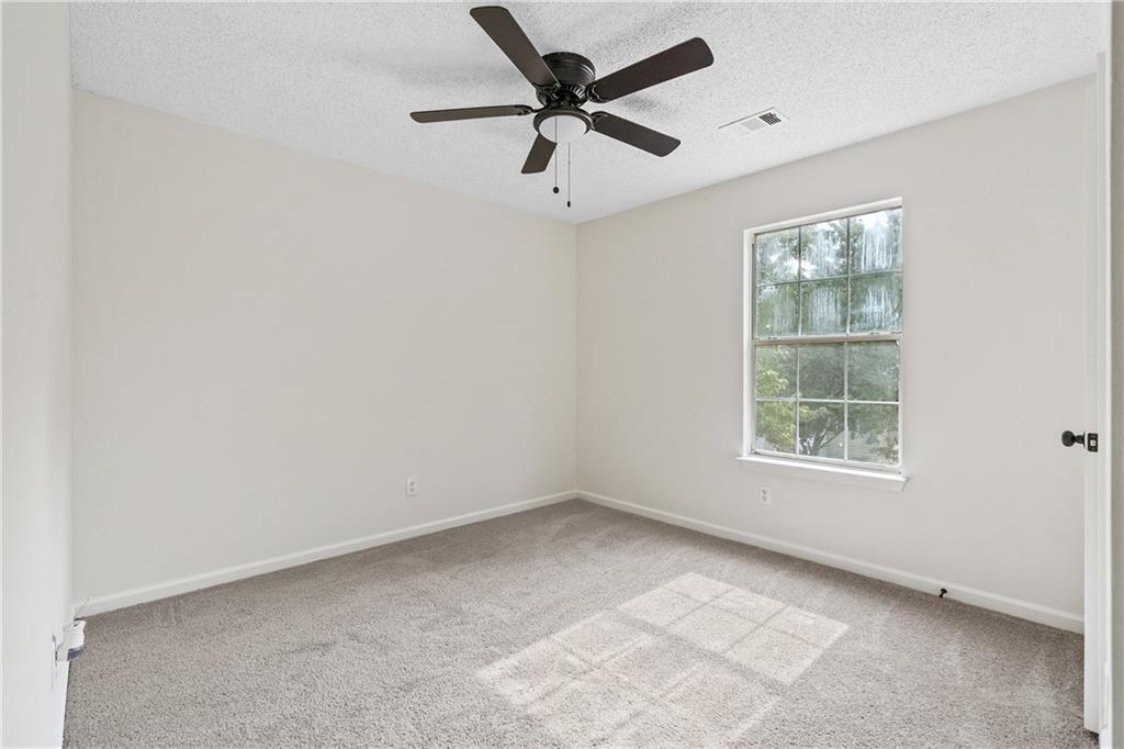 5692 Chisolm Trail