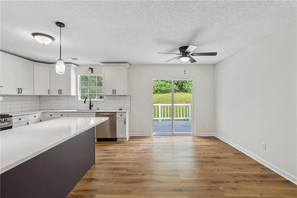 5692 Chisolm Trail