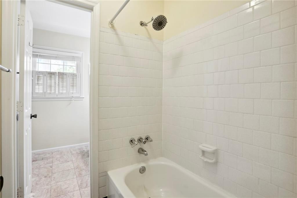 1126 Moorestown Circle