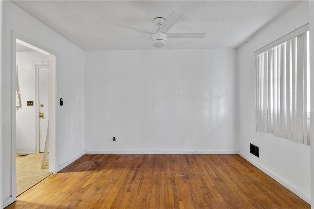2225 Brownsville Road