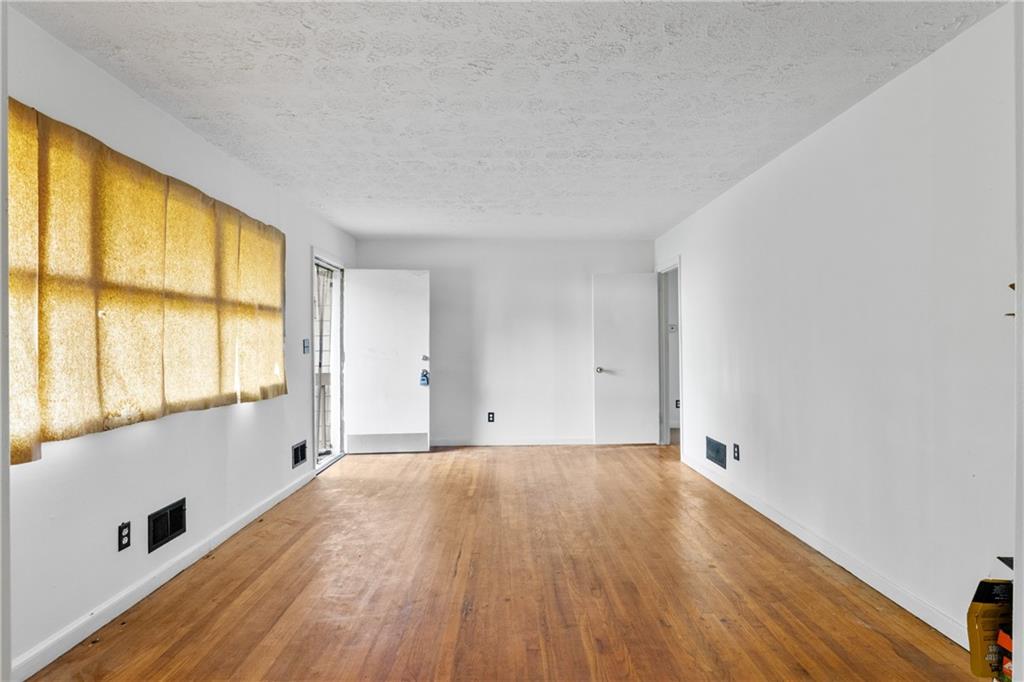 2225 Brownsville Road