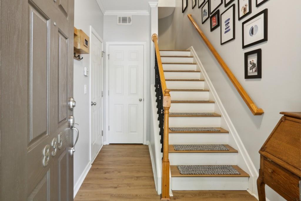 835 Charles Bank Avenue SE