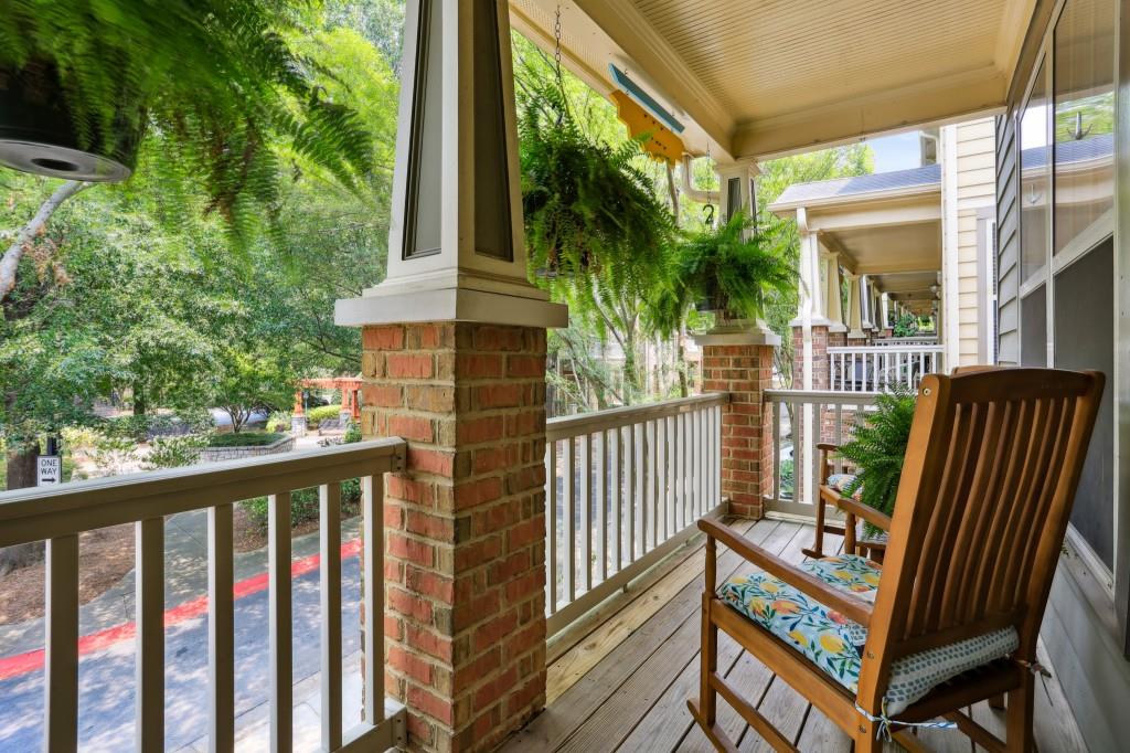 835 Charles Bank Avenue SE