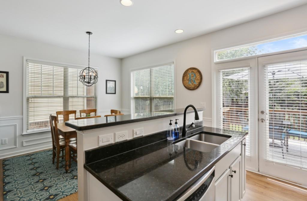 835 Charles Bank Avenue SE