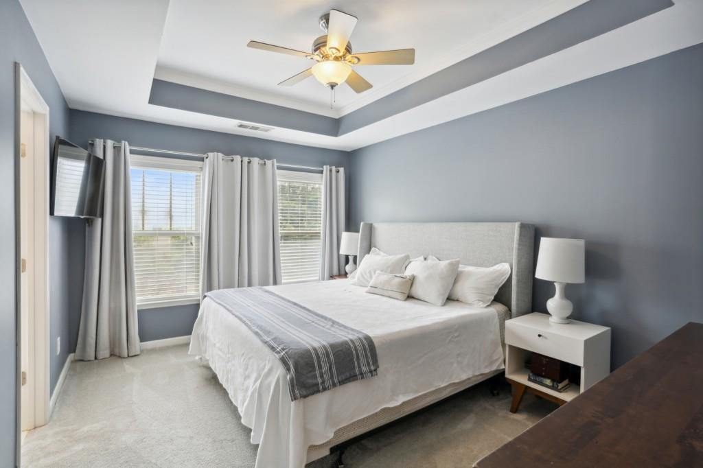 835 Charles Bank Avenue SE