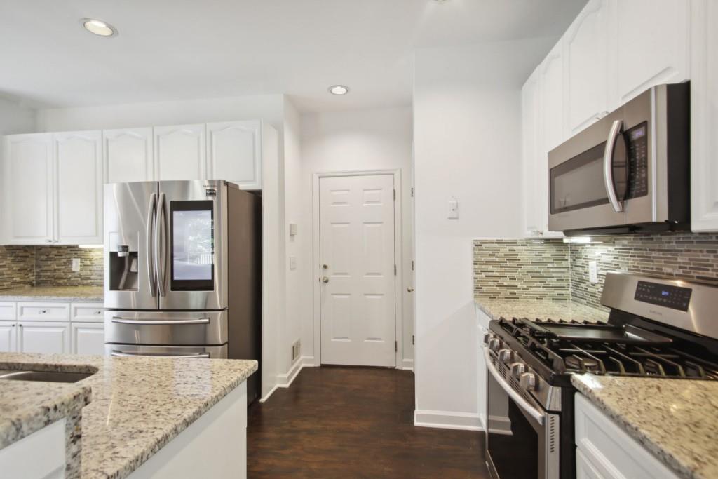 1192 Standard Drive NE