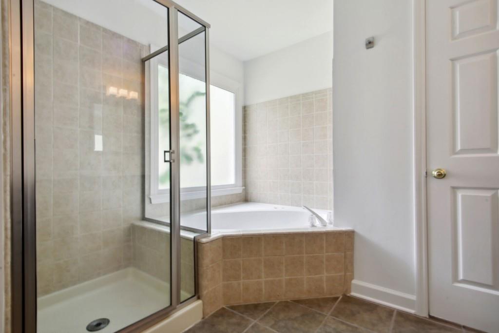 1192 Standard Drive NE