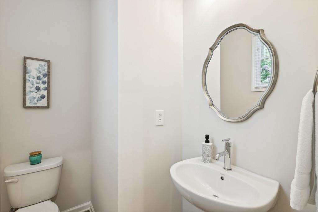 710 Needletail Way