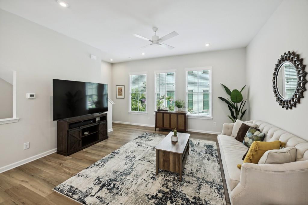 710 Needletail Way